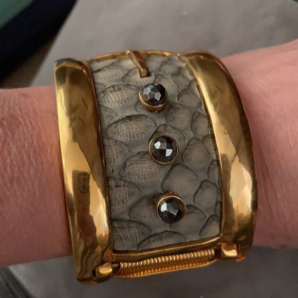 Kara Ross Large Wide Lizard & Swarovski Gems Gold Hinged Statement Cuff NWT - Picture 4 of 8